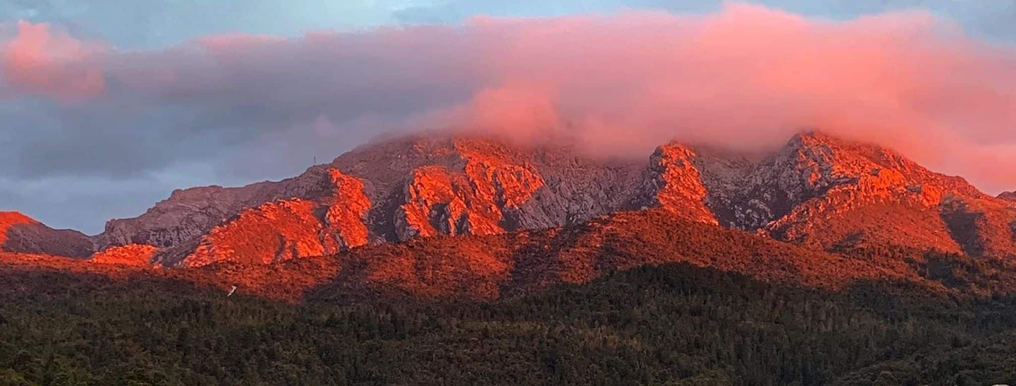 Penghana boasts uninterrupted views of Mount Owen, which sits over Queenstown in Tasmania's Western Wilderness